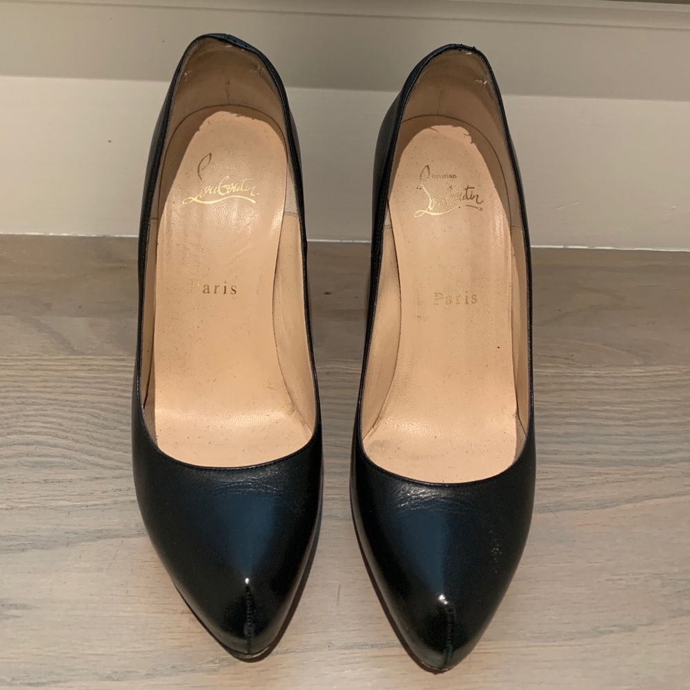 Christian Louboutin, red sole pumps, black